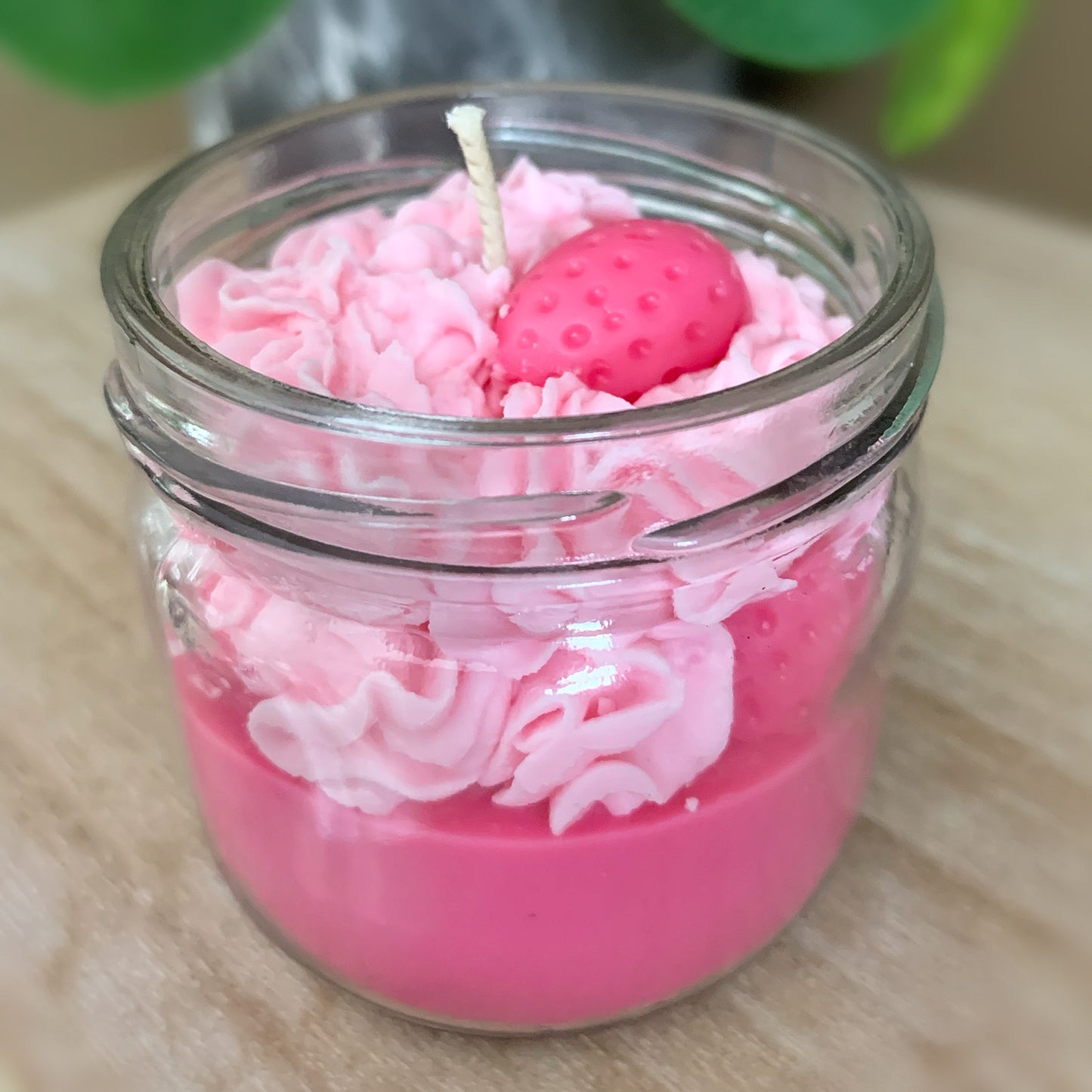 P’tite Fraise - Bougies de soya & cires à brûleur - Formats variés