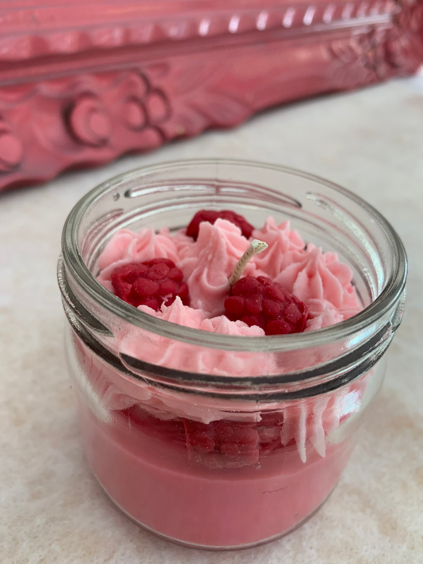 Framboise surette - Bougies de soya & cires à brûleur - Formats variés