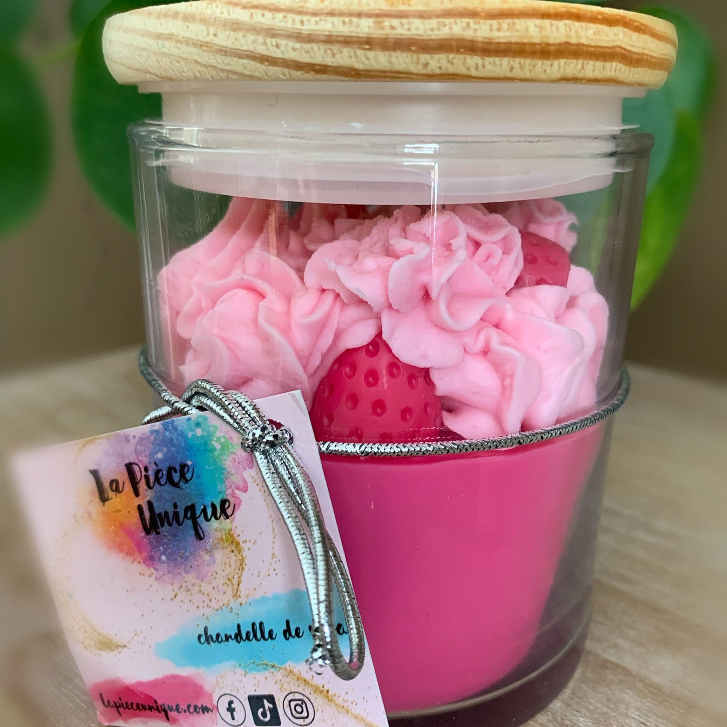 P’tite Fraise - Bougies de soya & cires à brûleur - Formats variés
